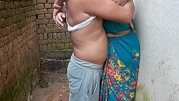 Virgin Desi Girl's First Time Sexy Encounter