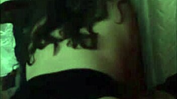 mi amiga se queda en mi casa y se pone ese mini short tan rico