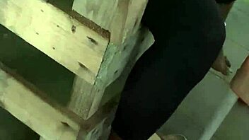 slim waist slut flashes huge puffy pussy lips at crowded beach