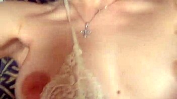 wanna worship my sweaty armpits babe?