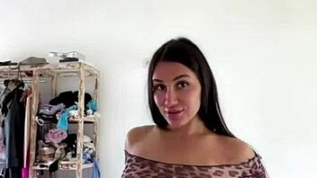 tango queen premium webcam show rocks