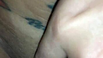 hey dude pounding that big tits wife bareback with monster cock 😈🍆💦