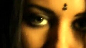 bollywood babe teases with her hidden gorgeous erotic moves