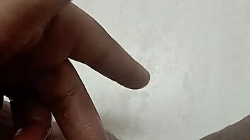 sexy squirting solo fingering masturbation 😍🔥💦
