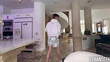 BIG TITS COUGAR LURES NEIGHBOR FOR WILD FUCK RIDE!