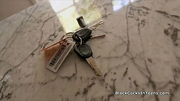 Cuck boyfriend watches girlfriend suck massive bbc