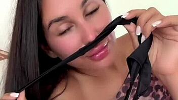 tango queen premium webcam show rocks