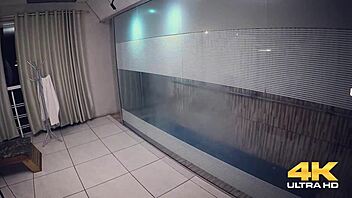 rolê na sauna do sexo com pauzão e tetas grandes