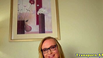 See amateur glasses tranny rubbing her cock solo!