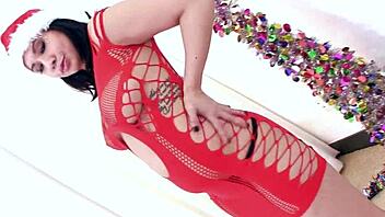 kimmy lee unwraps huge cock pov blowjob deepthroat facefuck swallow christmas