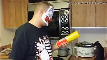 flipflop chef demos pizza bagel bites in kitchen