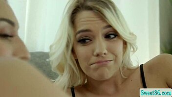 Pretty Lesbians Lick Pussy Finger And Orgasm Together