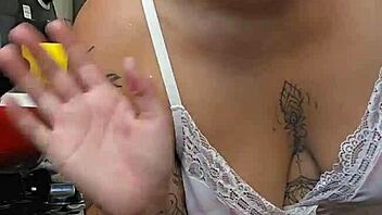 pregnant milf shows off huge ass teasing young guys