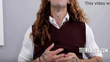 is that a plane?? or shaved teen pussy dive-bombing my face lol