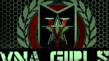 Curvy cougar Sara Jay fingers wet pussy under ripped slutty dress