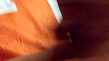 cheating juicy mexican doc patient fucks while on phone with bf 🍑🔥📞