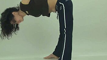 Sexiest flexible gymnast babe spreads athletic legs wide