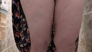 mature bbw drenches white panties in pussy piss view