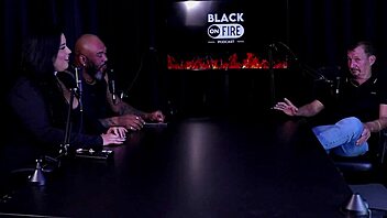 pegou surra de bunda mas pediu pro apresentador mostrar peitos dela