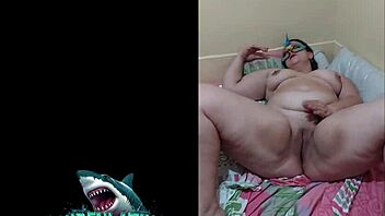 venezuelan hottie trades raw sex for cash now