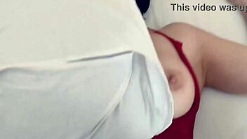 i fucked 40-year-old milf in her bed brought her too orgasm pov