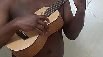 love bathroom singing for clearer voice 🎤