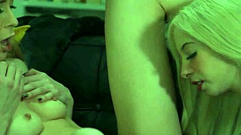 will your roommate squirt like this blonde teen?