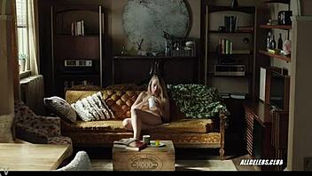 Jemima Kirke bares big tits in nude handjob scene!