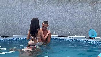 gangbang slut takes double vaginal creampie after juicy double penetration 😈💦