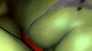 nasty ebony milf stripper shakes fat ass shakes panties ripped off