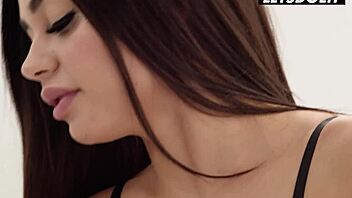 waking up to bubble butt babe riding cock early morning creampie