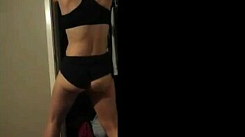 Fit teen ass shakes wildly in intriguing white girl twerk