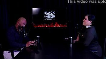 começou com massoterapeuta mas ela mama senta e goza pri melancia