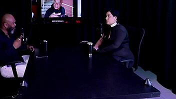 começou com massoterapeuta mas ela mama senta e goza pri melancia