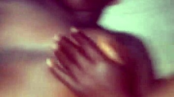 big breasts ebony girl, wanna squeeze and suck these sexy tits hard