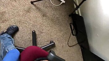 let me rock these glasses on bbc creampie ride 😍🍆💦