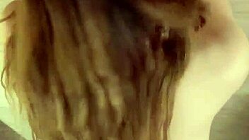 tiny 19yo asian teen toys pussy in hotel 😍🔥