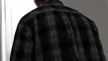 wanna see babe genie suck cock fuck pussy for cash?