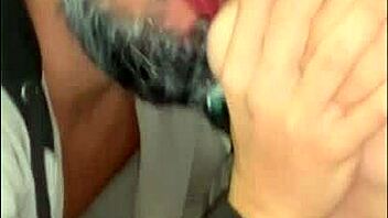 será que essa pica velha ainda aguenta um boquete sloppy? 😈🍆💦