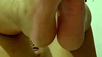 Bold Soft Feet Jerkoff Masturbation Session Unleashed