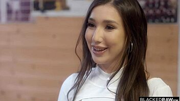 Naughty Gym Hottie Lisa Belys BBC Workout Debut