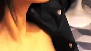 Stunning Chinese model showcases her captivating beauty and grace