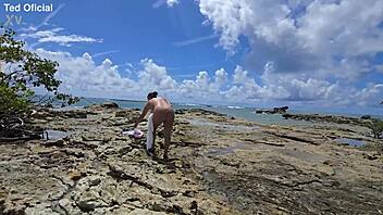 Big Ass Mestiça Gets Bareback Pounded in Morro de São Paulo