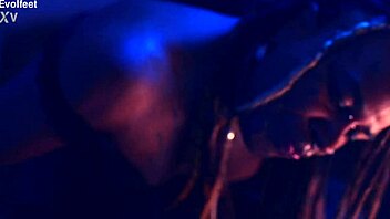 hey check out this femdom goddess demanding foot worship and toe sucking