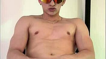 hot 18+ twink strokes his huge cock moaning loud in solo amateur gay fun