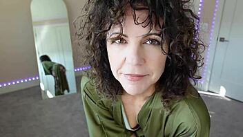 swollen pussy pumped to juicy limits close up