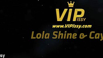 hey gorgeous blondes, ready for steamy lesbian piss play in sauna?