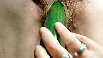 oma fucks her hairy pussy with slutty whore vibes