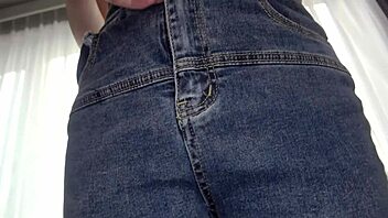 Prim college girl unleashes massive squirting floods soaking the bed in wild hardcore ride