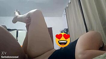 tease me with that naughty couple devouring big pussy